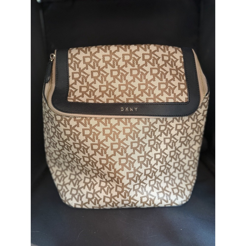 DKNY Bradee Signature Backpack Bag Flap Closure Logo Pattern Beige Original